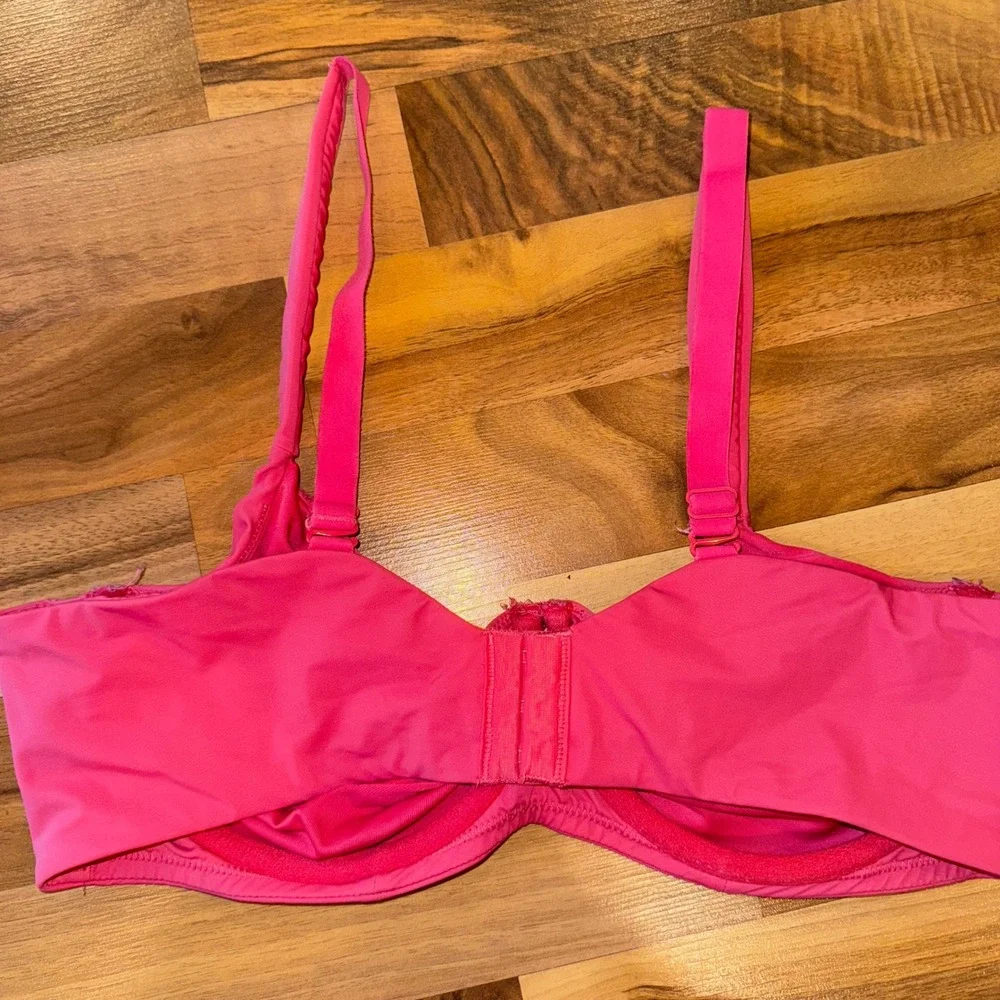 Cacique hot pink
